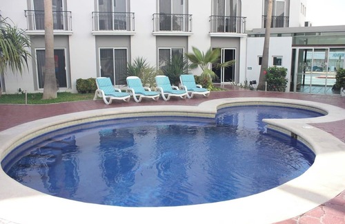 Juarez Hotel | Traditional-Style Room Close to Shops & Restaurants – Walk Everywhere