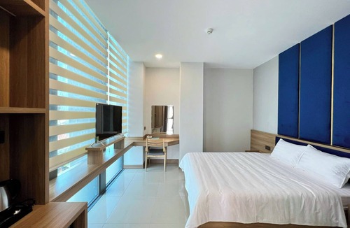District 12 Hotel | Tran Long District 12