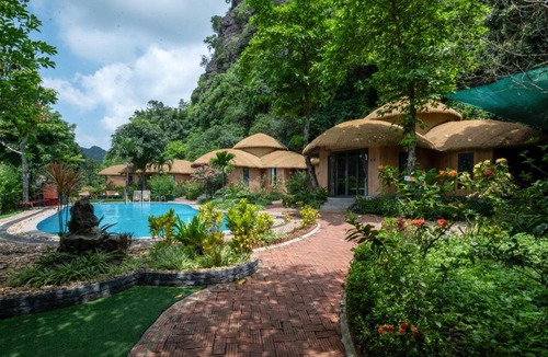 Hoa Lu Cabin | Trang An Legend