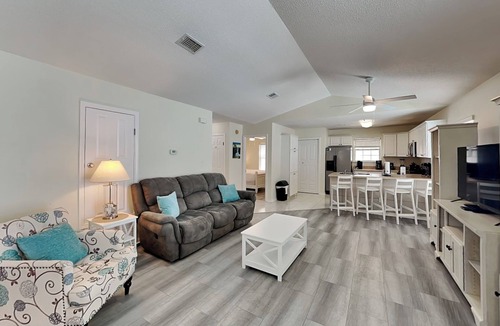 Navarre Beach House | Tranquility Base | Easy Walk to Beach, Cozy Home!