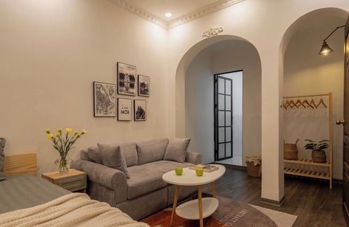 French Quarter House | Tranquille Homestay,4 BRS,2 Minutes to Hoan Kiem Lake, Ha Noi.