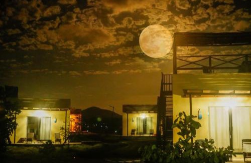 Elota Hotel | Tres Velas Surf