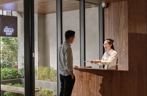 Nguyen Thai Binh Hotel | Triple E Hotel Metro Ben Thanh