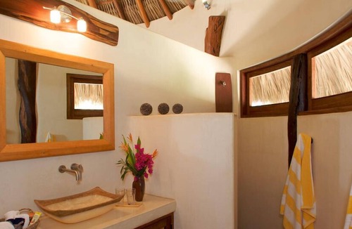 Barra de Potosi Villa | Tropical Beachfront Beauty in Barra de Potosi