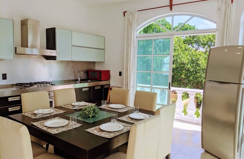 Playacar Fase I House | Tropical Estate: 18BR Pool Rooftops Ocean View 2 min wlk beach/shops/ferry/tours