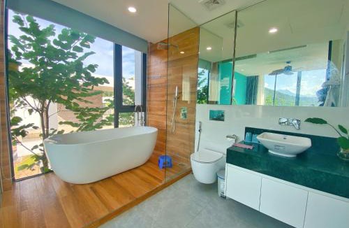 Ngoc Thanh Villa | Tropical Villa 3 bedrooms at Venus Resort by Flamingo- free entry ticket