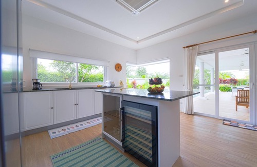 Hua Hin Villa | TropicalFamilyVilla w Pool&Garden ML103