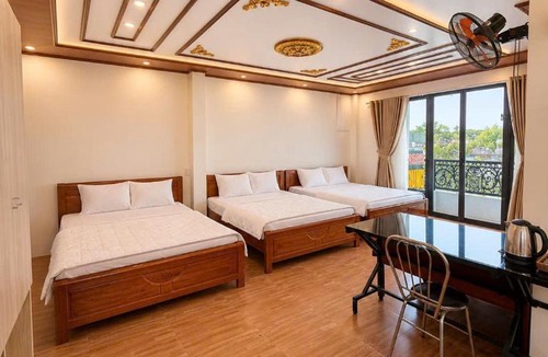 Nui Sam Hotel | Trung Hiếu Hotel - bên cạnh Miếu Bà Chúa Xứ