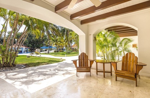 Salinas Resort | Turtles, tropical fish and beautiful coral reef!