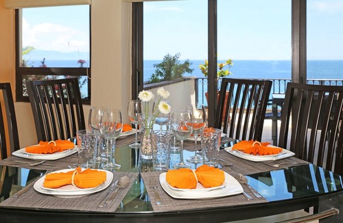 Colonia 5 de Diciembre Condo | ❤️TWO STORY PENTHOUSE/BEACHFRONT/AMAZING SUNSETS/SUN-FILLED POOL/DOWNTOWN