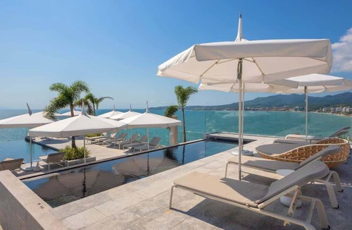 Bucerias Apartment | Udara PH-I | 8th Floor 3BR Beachfront + Rooftop Pool, Spa, Sauna & Padel Court