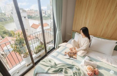 Nhat Tan Apartment | Urban Nomad Living 1BR City Apartment - Stay 24 hours - Flexible Check-in time