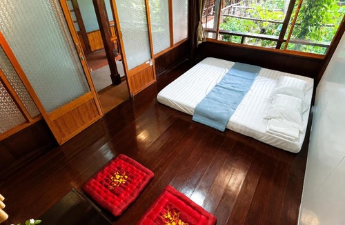 Huong Thuy Cabin | Vũ Di Homestay