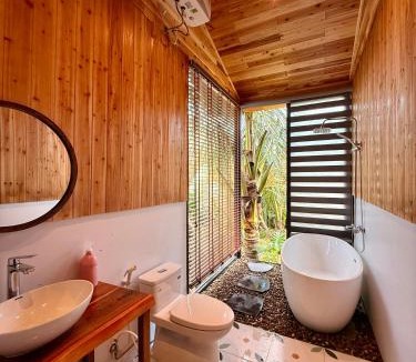 Soc Son House | Vườn của Nắng Bungalow