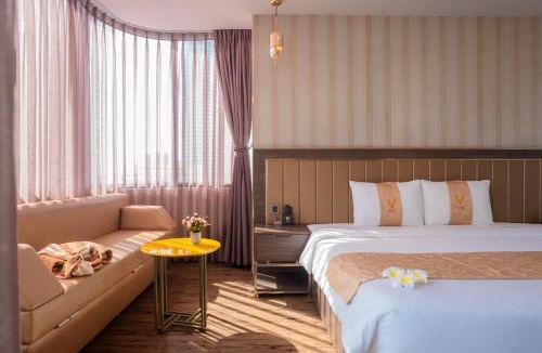 Tran Phu Beach Hotel | V Hotel Nha Trang
