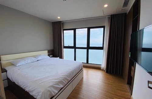 Tran Phu Beach Apartment | V Luxury Goldcoast Apartment Nha Trang