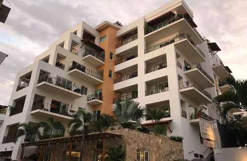 Amapas Condo | V177 LUXURY 1892 SQ FT 2 BEDROOM CONDO ROMANTIC ZONE 1/2 BLOCK LOS MUERTOS BEACH