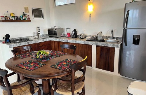 Salchi Apartment | Valentina Salchi Bay - Yellow apartment suite