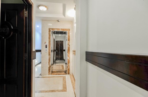 Binh Chanh Hotel | Venice Hotel