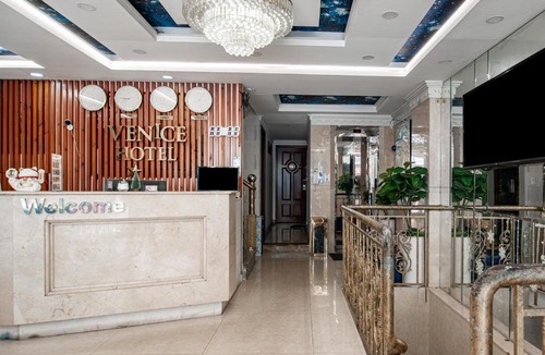 Binh Chanh Hotel | Venice Hotel
