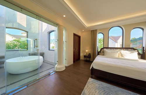 Kim Boi Hotel | Venusgiti Hot Spring Resort & Spa