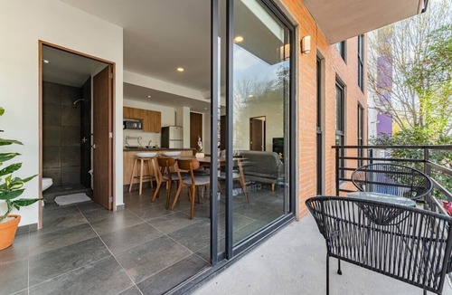 Doctores Apartment | VH | Doctores 2 bedroom w/balcony and parking I 207