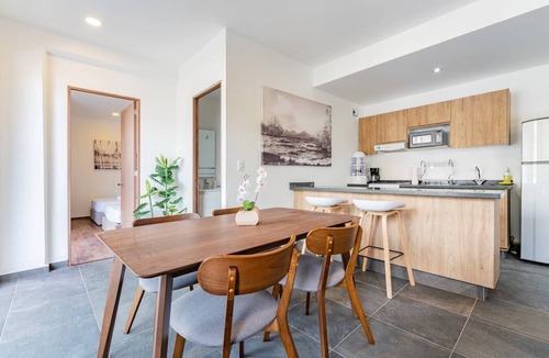 Doctores Apartment | VH | Doctores 2 bedroom w/balcony and parking I 207
