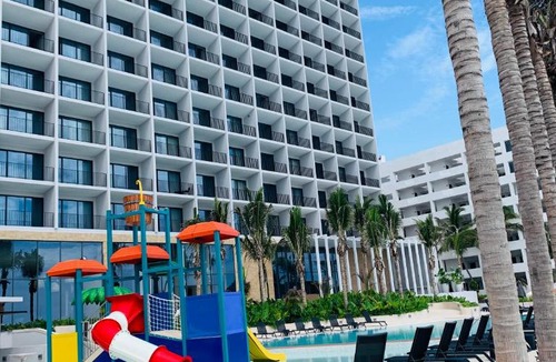 Zona Dorada Hotel | Viaggio Resort Mazatlán