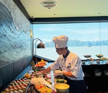 Ha Long Boat Rental | Victorious Cruise