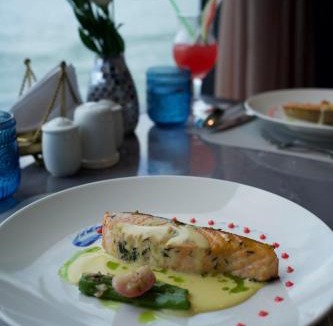 Ha Long Boat Rental | Victorious Cruise