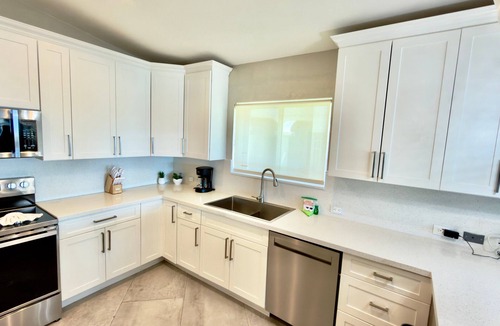 Sandy Beach Villa | Villa 5 – Newly Remodeled Oceanfront Luxury Villa