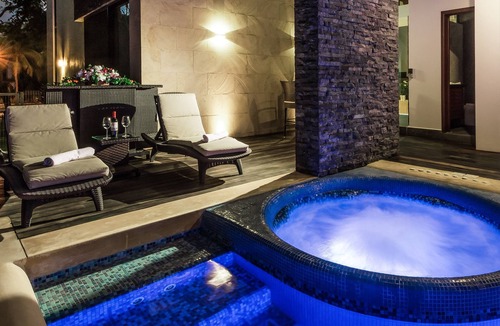 Playacar House | VILLA ANTONELLA FIVE STAR LODGING