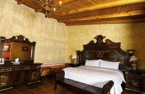 El Oro Hotel | Villa Clauss