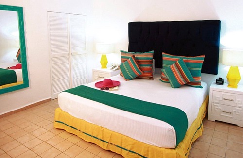 South Hotel Zone Resort | Villa del Palmar - Puerto Vallarta - One Bedroom Suite - All Inclusive option