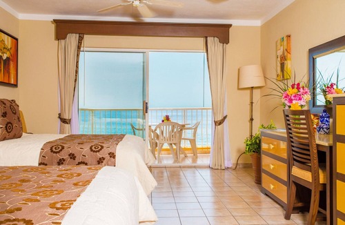 Cabo San Lucas Resort | Villa Del Palmar Resort and Spa Cabo San Lucas Junior Suite with Kitchen/Balcony
