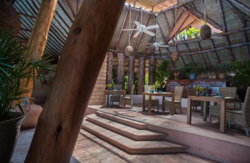 Zihuatanejo Villa | Villa El Ensueño by La Casa Que Canta