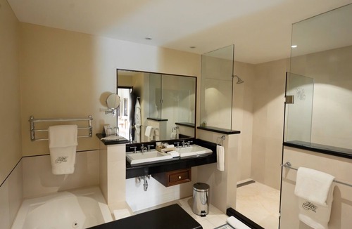 De La Presa Hotel | Villa Maria Cristina
