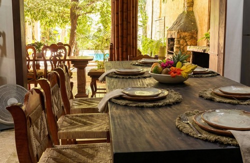 La Veleta Villa | Villa Marusya elegante y hermosa