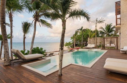 Soliman Bay Villa | Villa TuluMar –Private Full-Service Luxury Beachfront Villa