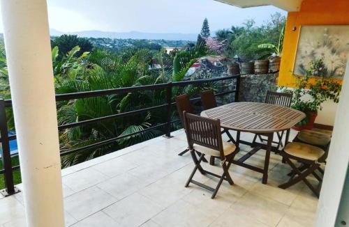 Tres de Mayo Villa | Villa VIP