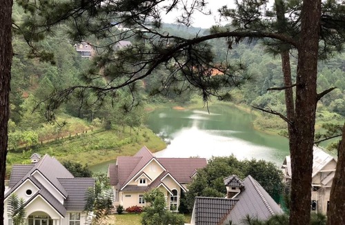 Da Lat Villa | Villa with lakeview and surrounded pine trees - 15 minutes to downtown Dalat!