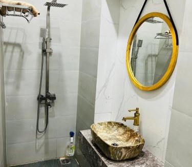 Thach That Apartment | Villas Little White House Quê Vải
