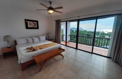 Cozumel Apartment | VILLAS MAYALUUM PENTHOUSE, 3-BR, 50 ft from sea