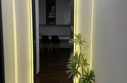 Trung Hoa Nhan Chinh Apartment | Vinhomes D'capitale Hanoi Opus