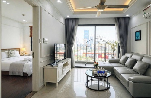 Trung Hoa Nhan Chinh Apartment | Vinhomes D'Capitale - Luna's House