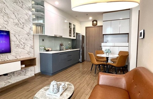 Tu Liem Condo | Vinhomes Green Bay Apartments