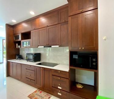 Duong To Villa | Vista Lago - 4 Beds Big Garden Villa! Big Pool Access