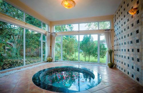Kim Boi Hotel | VResort Kim Boi - Hoa Binh