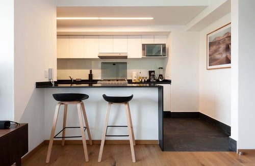 Hipodromo Condesa Apartment | w* | Fabulous 2BR with Balcony in Condesa
