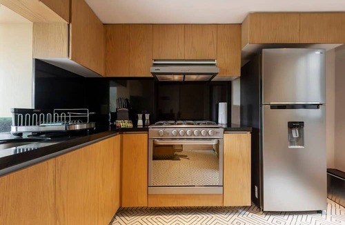 Roma Norte Apartment | w* | Outstanding 2BR with Balcony in Condesa